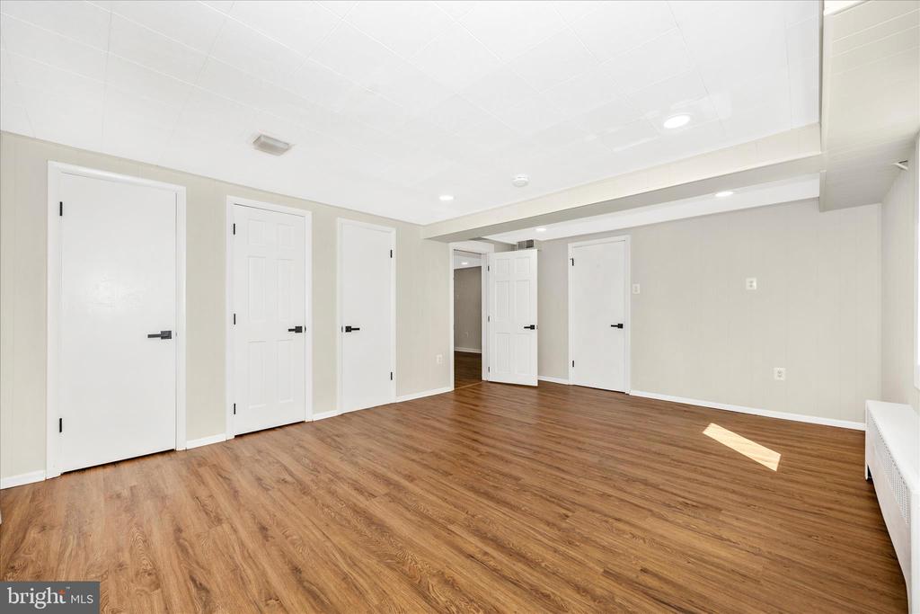 16215 REDLAND ROAD