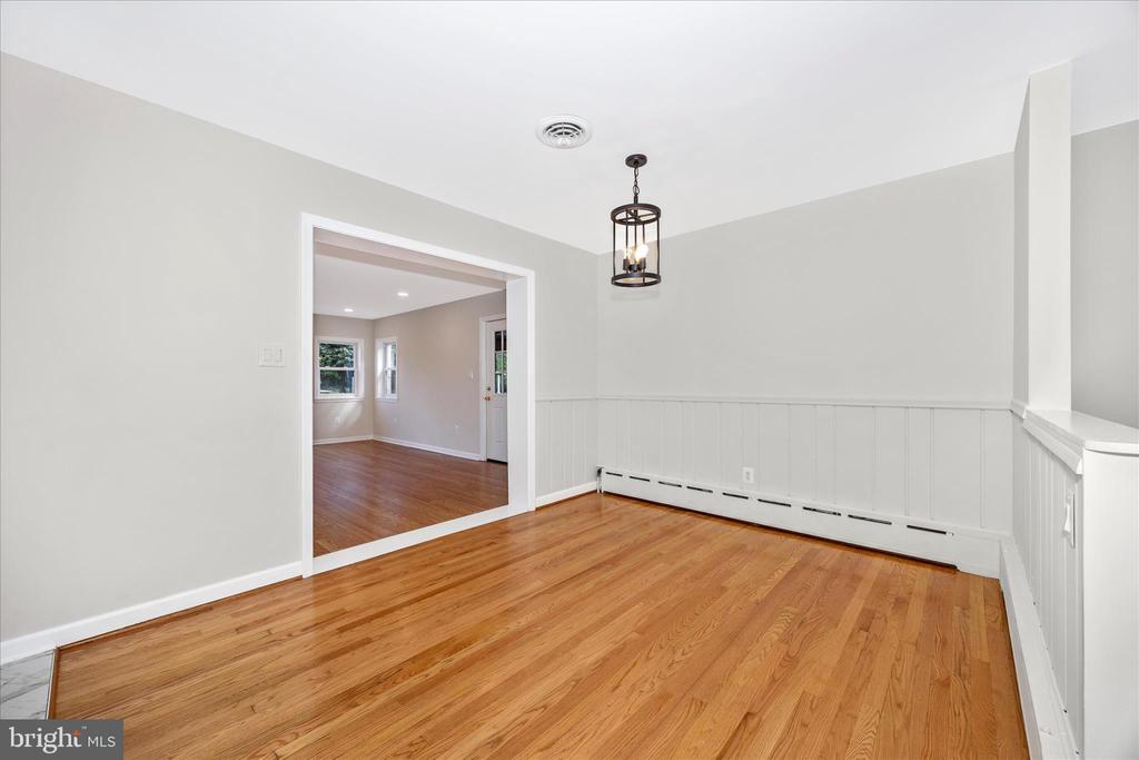 16215 REDLAND ROAD