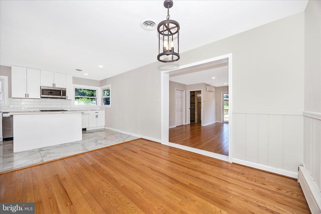 16215 REDLAND ROAD