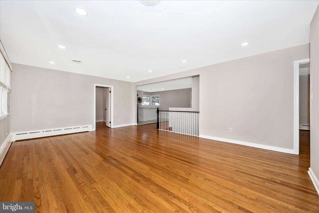 16215 REDLAND ROAD