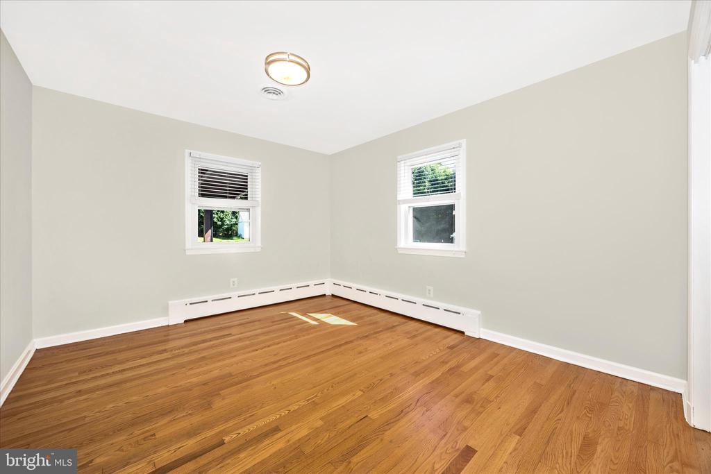 16215 REDLAND ROAD