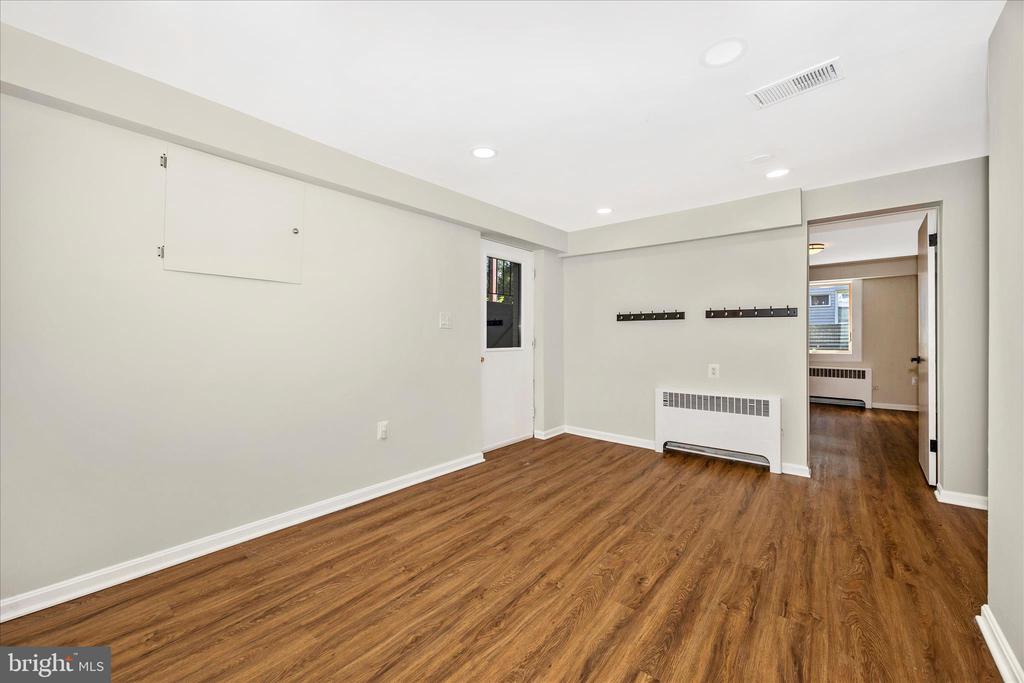 16215 REDLAND ROAD