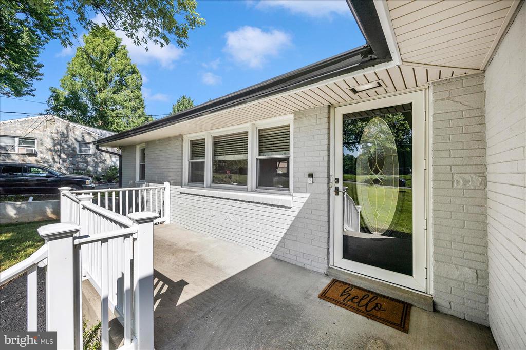 16215 REDLAND ROAD
