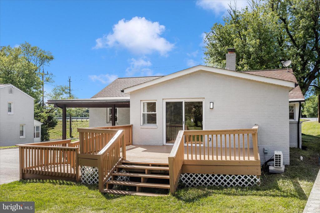 16215 REDLAND ROAD