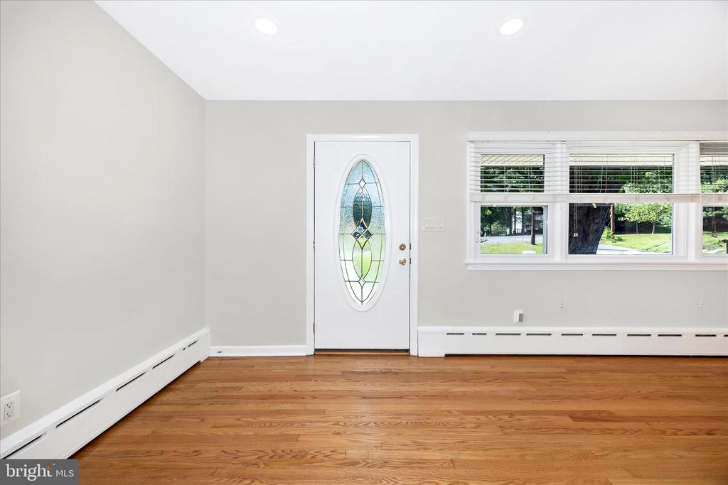 16215 REDLAND ROAD