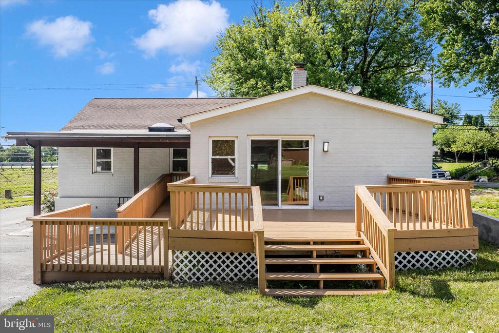 16215 REDLAND ROAD