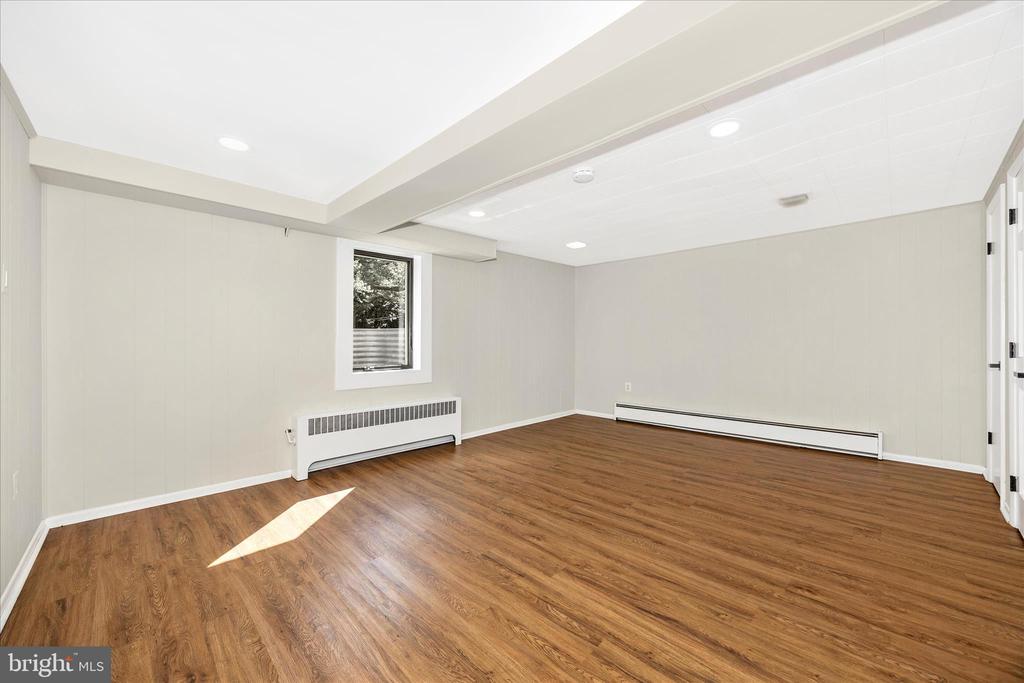 16215 REDLAND ROAD
