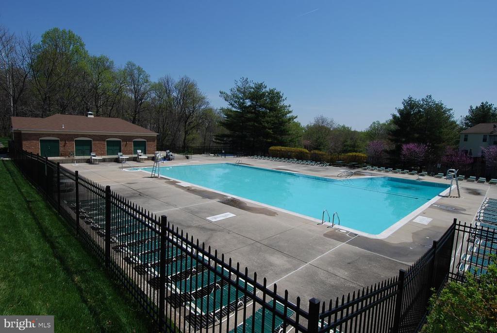12204 EAGLES NEST COURT Unit: G