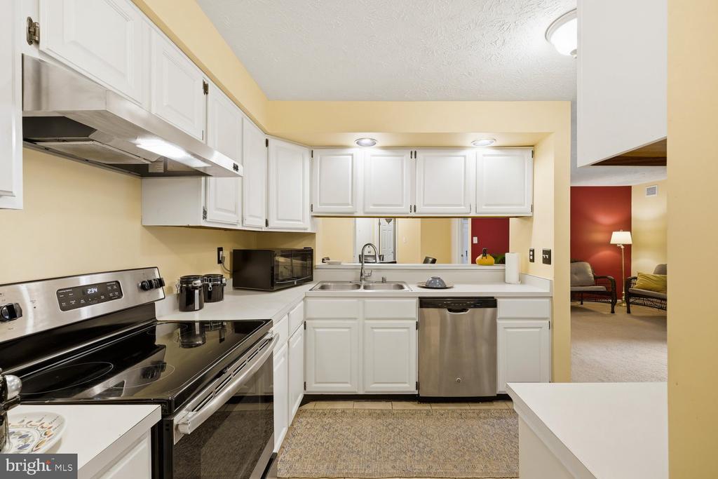 12204 EAGLES NEST COURT Unit: G