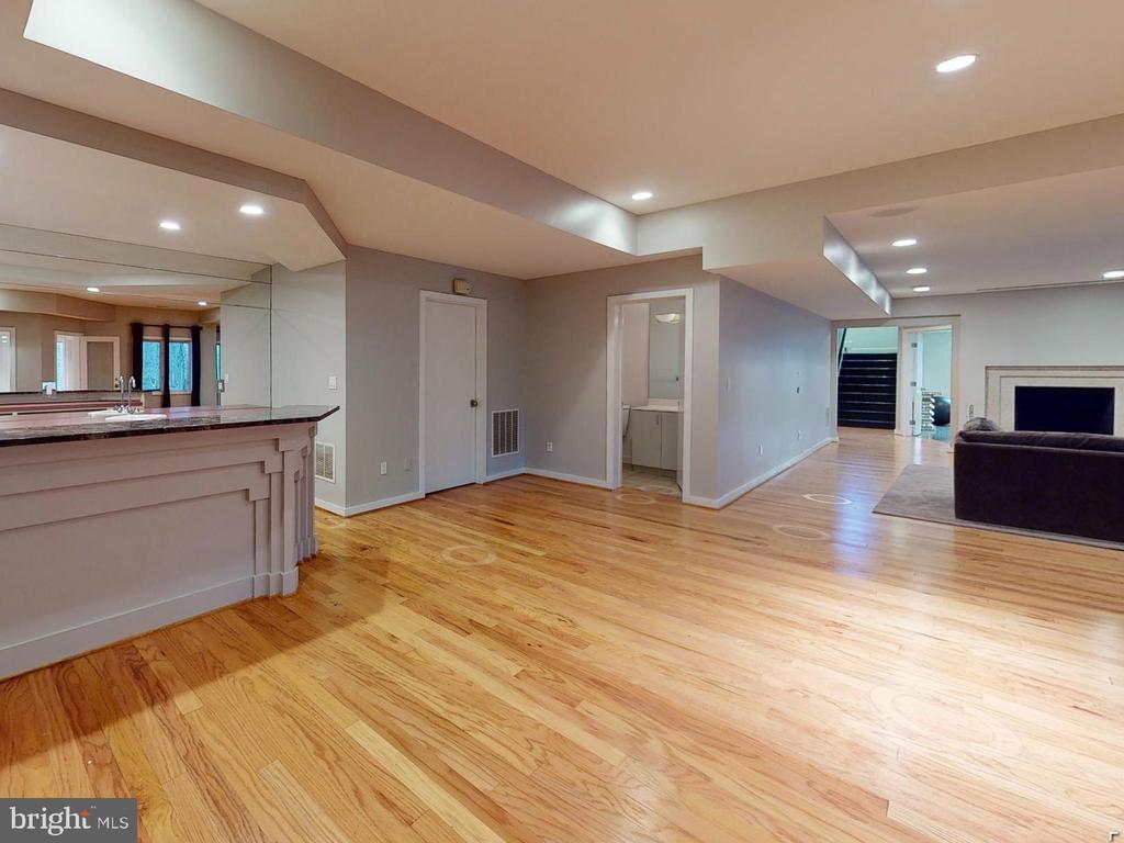 9629 EAGLE RIDGE DRIVE