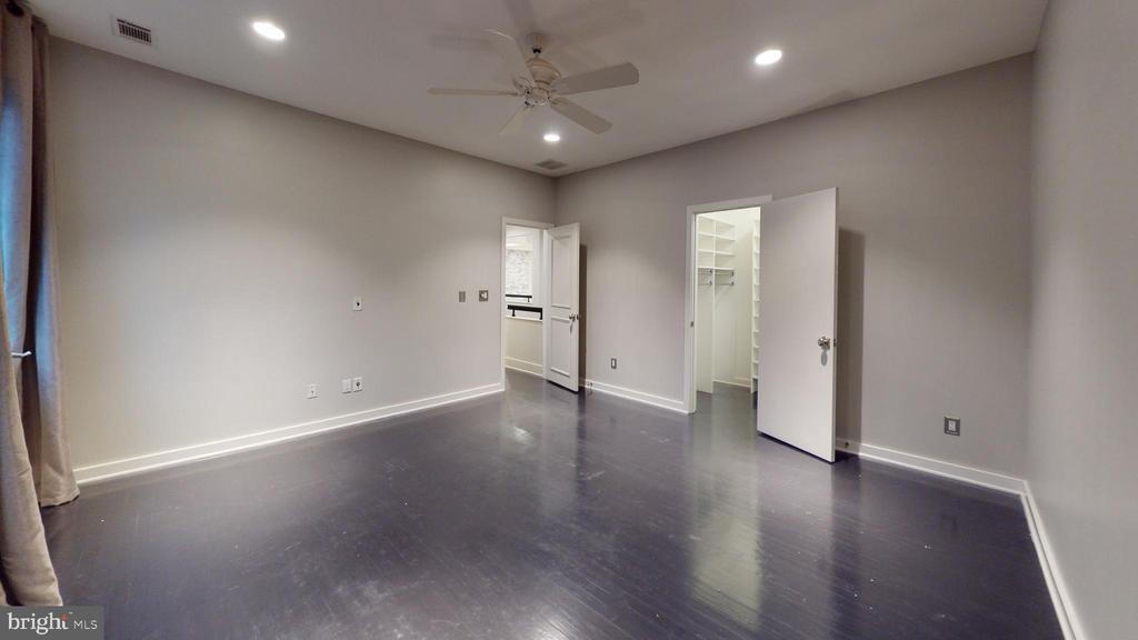 9629 EAGLE RIDGE DRIVE