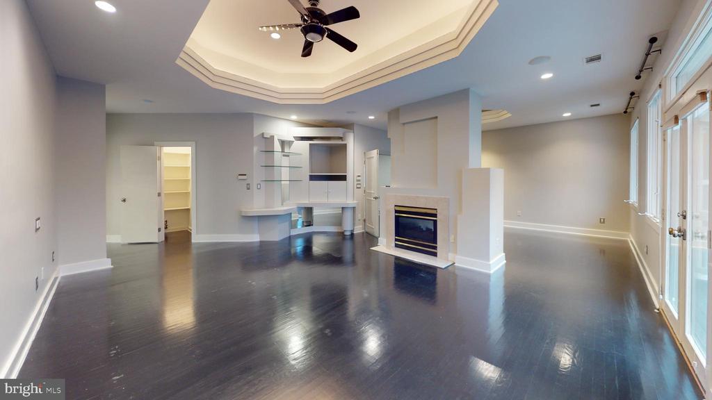 9629 EAGLE RIDGE DRIVE