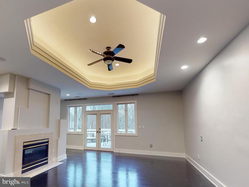 9629 EAGLE RIDGE DRIVE