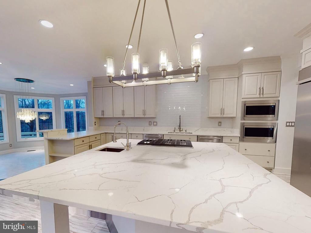 9629 EAGLE RIDGE DRIVE