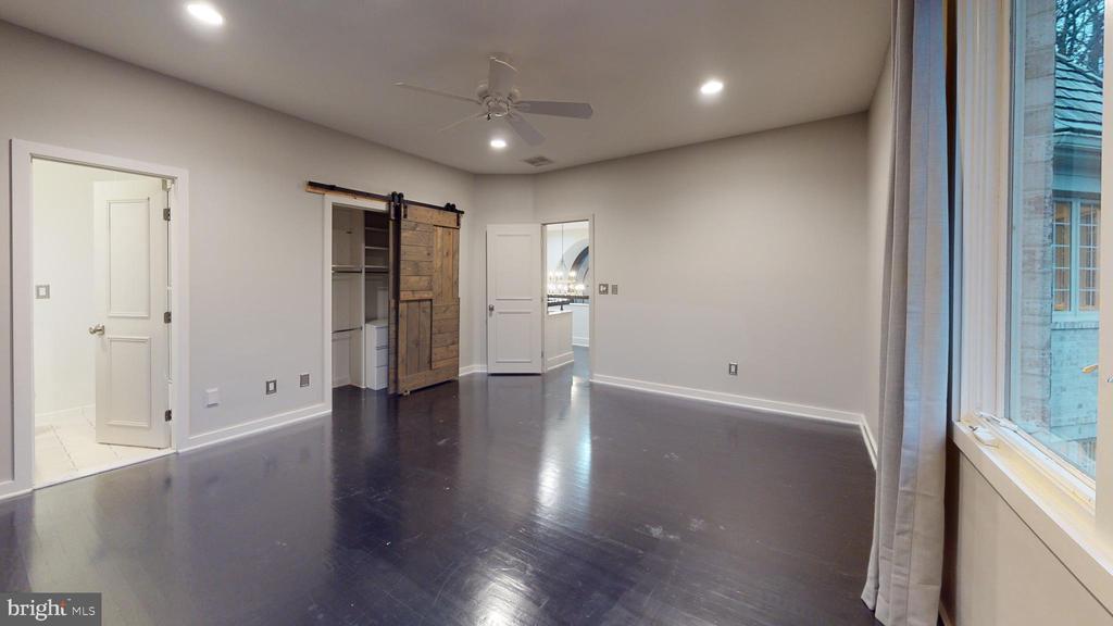 9629 EAGLE RIDGE DRIVE