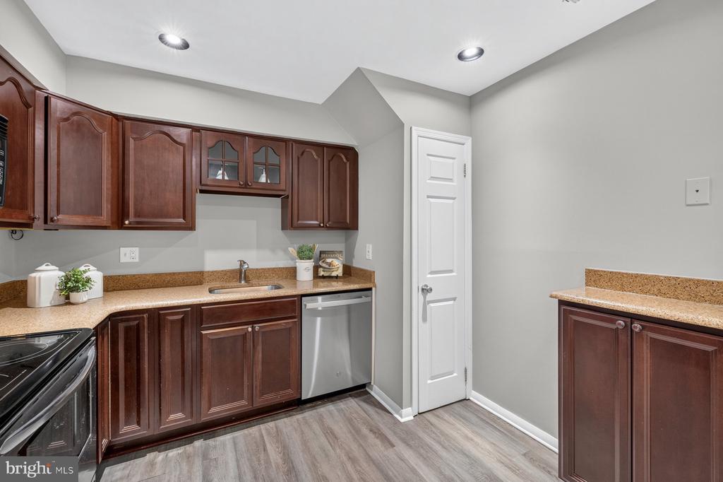 13143 MUSICMASTER DRIVE Unit: 127