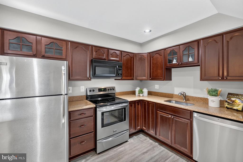 13143 MUSICMASTER DRIVE Unit: 127