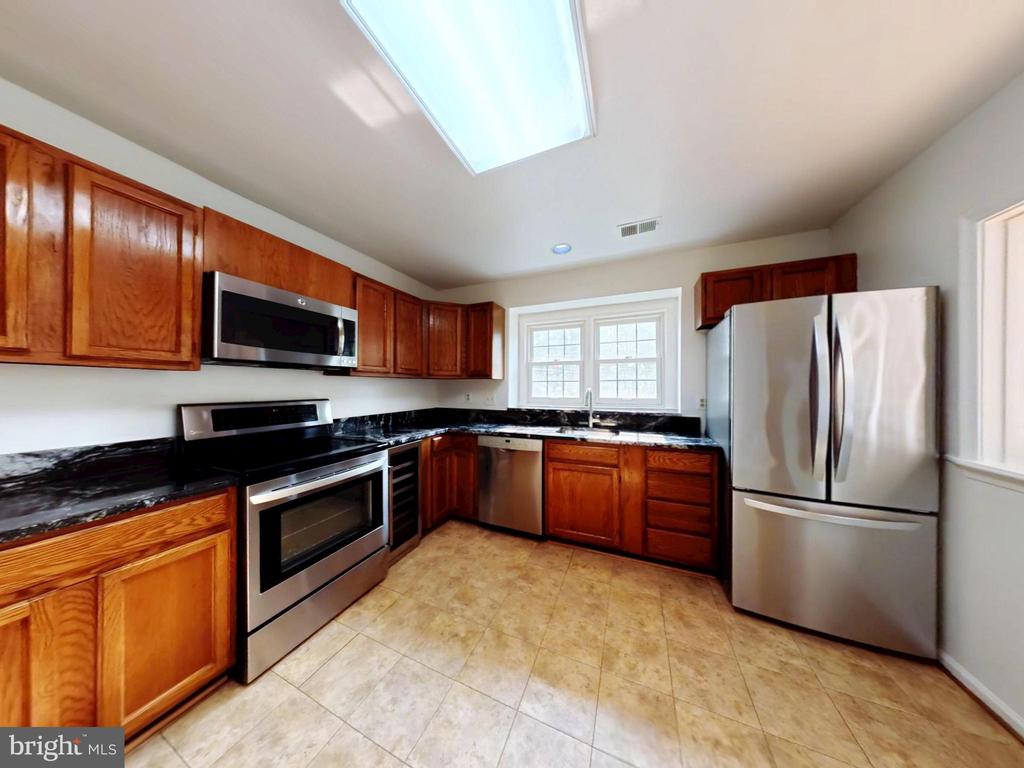 10701 KINGS RIDING WAY Unit: 302-14