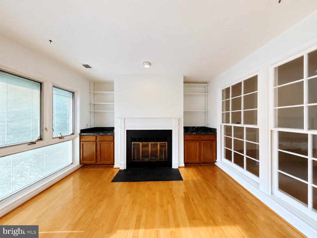 10701 KINGS RIDING WAY Unit: 302-14