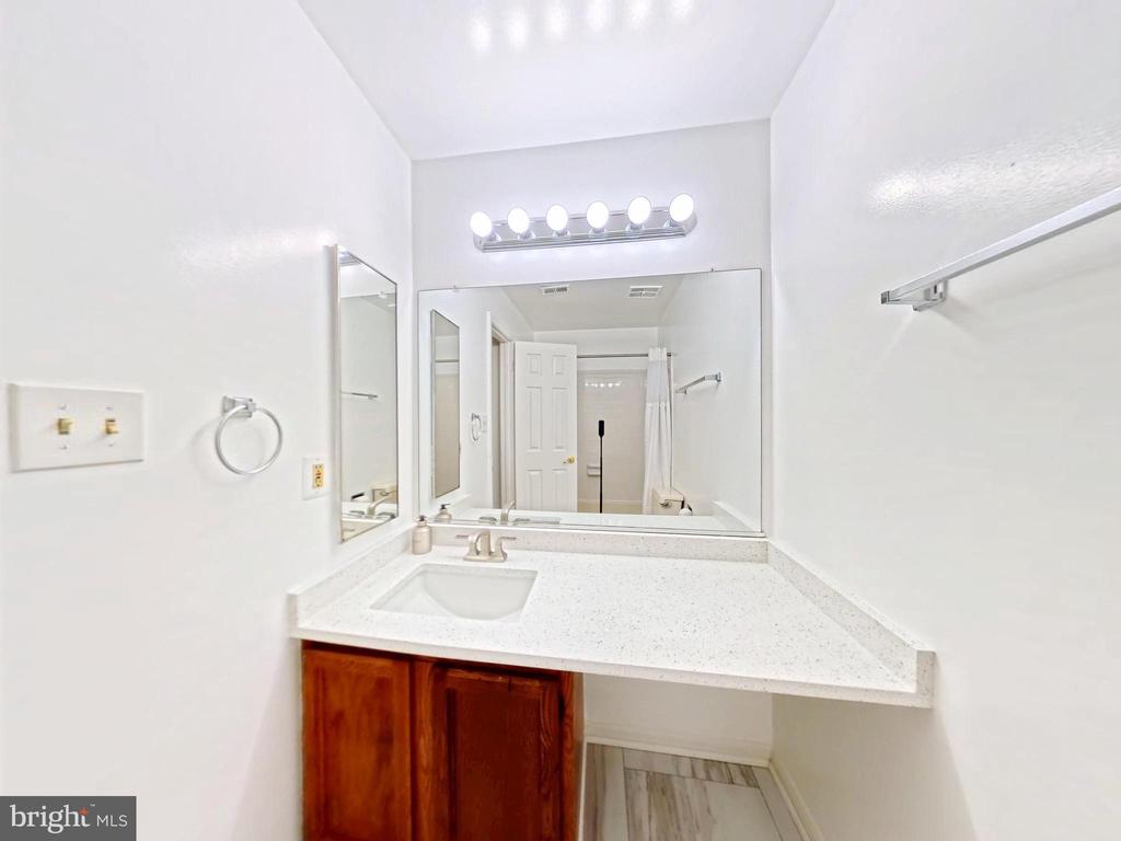 10701 KINGS RIDING WAY Unit: 302-14