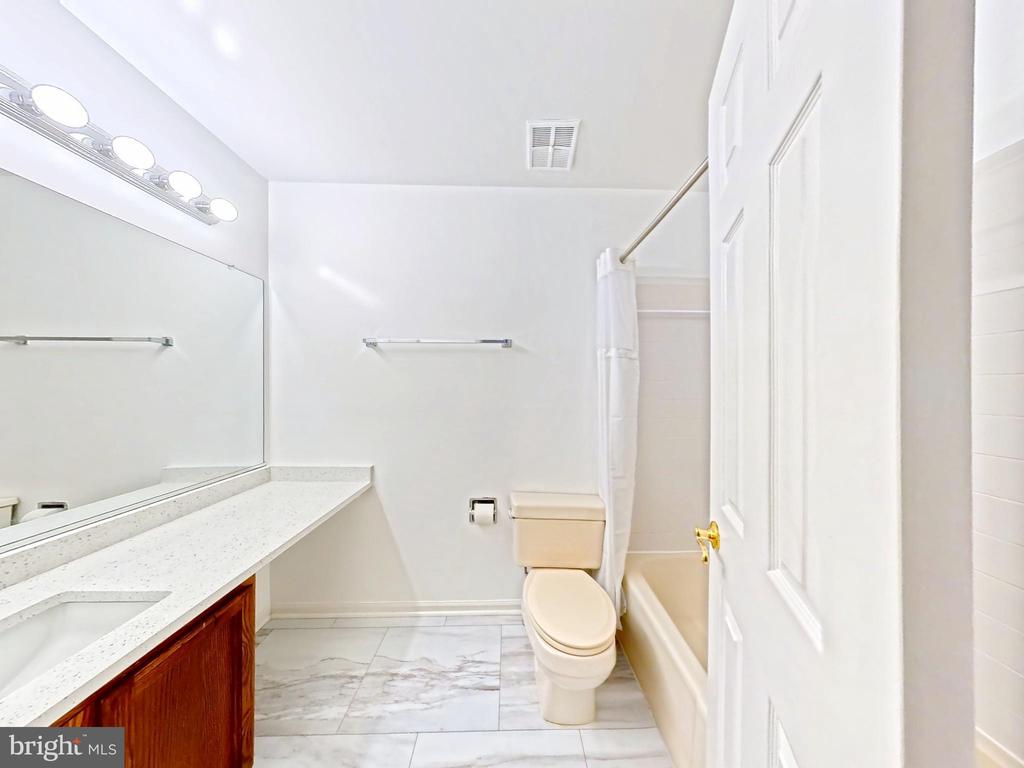 10701 KINGS RIDING WAY Unit: 302-14