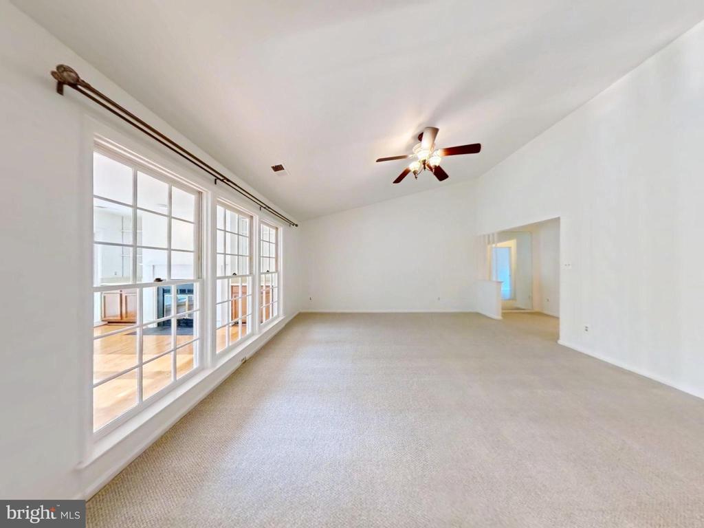 10701 KINGS RIDING WAY Unit: 302-14