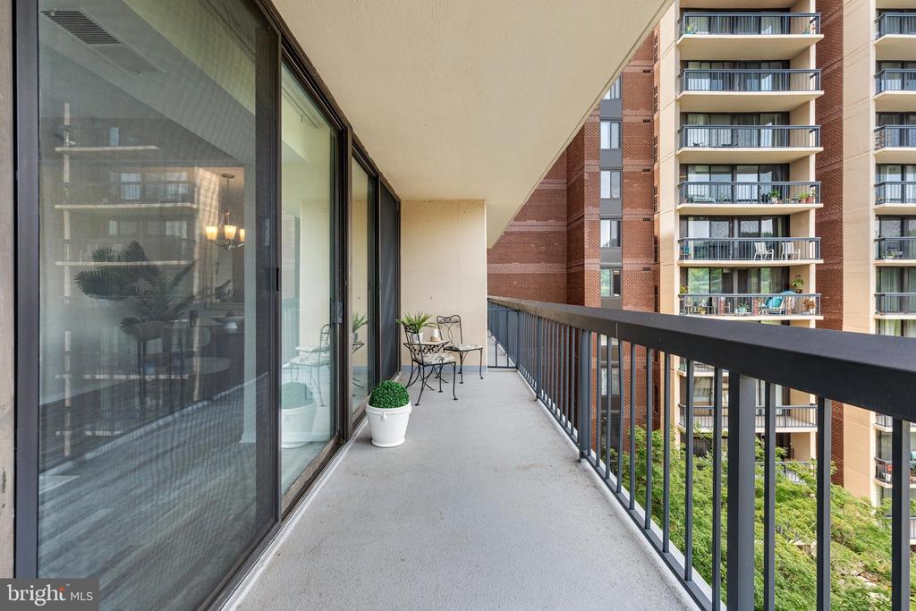 7401 WESTLAKE TERRACE Unit: 506