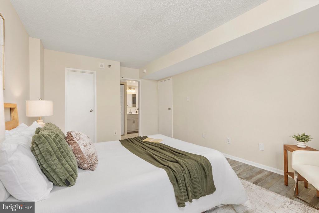 7401 WESTLAKE TERRACE Unit: 506