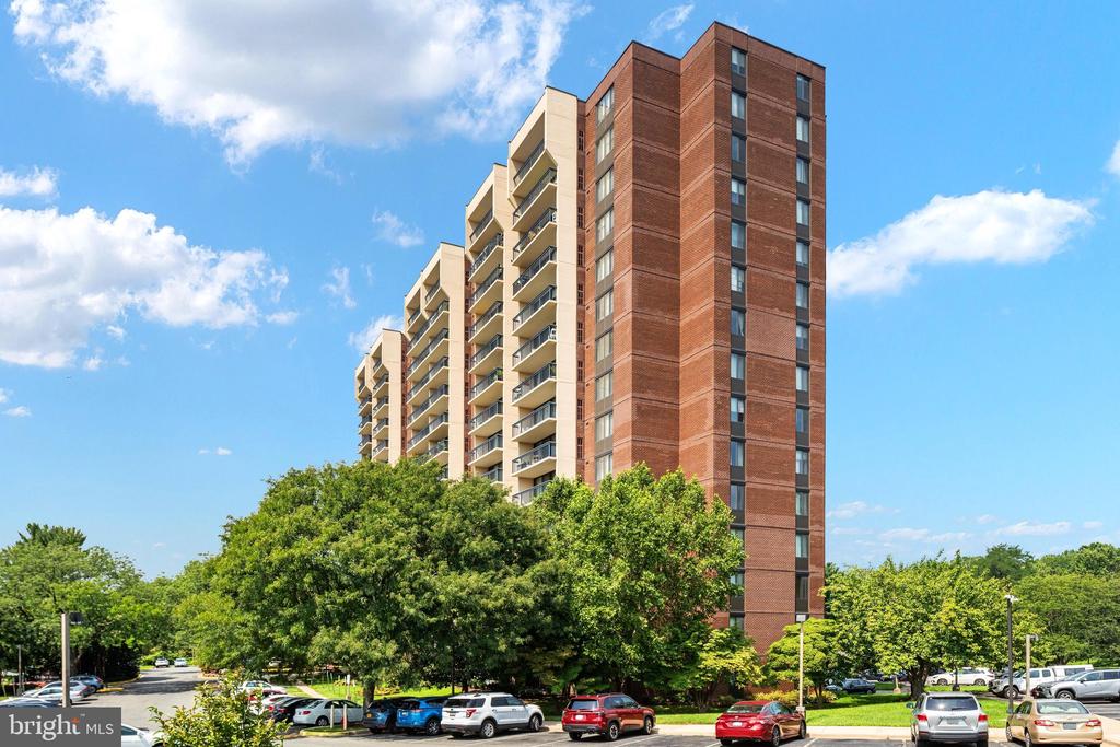 7401 WESTLAKE TERRACE Unit: 506