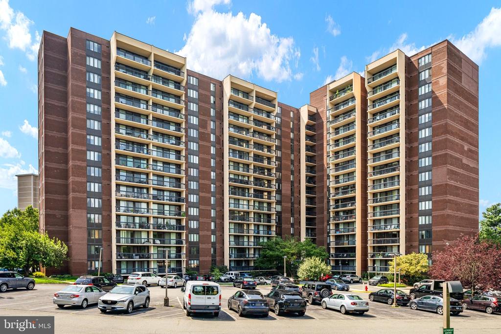 7401 WESTLAKE TERRACE Unit: 506