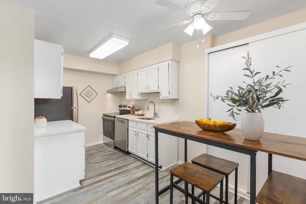 7401 WESTLAKE TERRACE Unit: 506