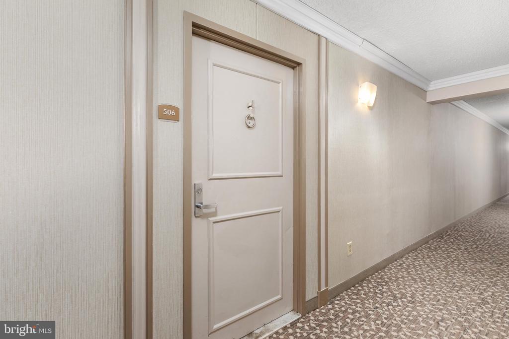 7401 WESTLAKE TERRACE Unit: 506