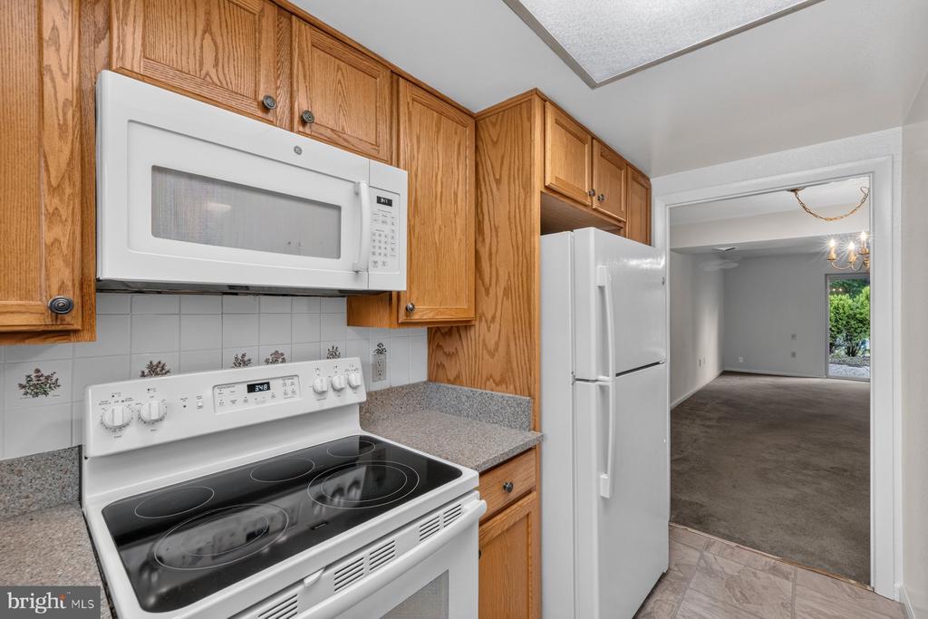 3498 GLENEAGLES DRIVE Unit: 79-F