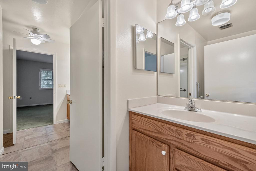 3498 GLENEAGLES DRIVE Unit: 79-F