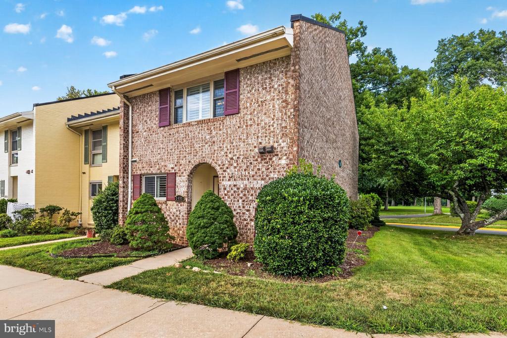 3498 GLENEAGLES DRIVE Unit: 79-F