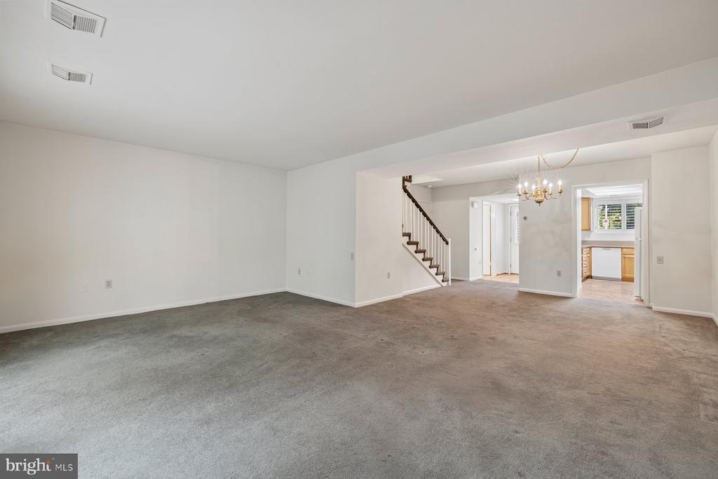 3498 GLENEAGLES DRIVE Unit: 79-F