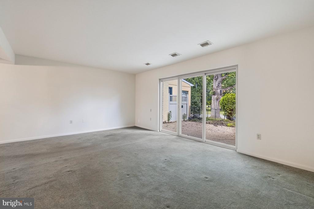 3498 GLENEAGLES DRIVE Unit: 79-F
