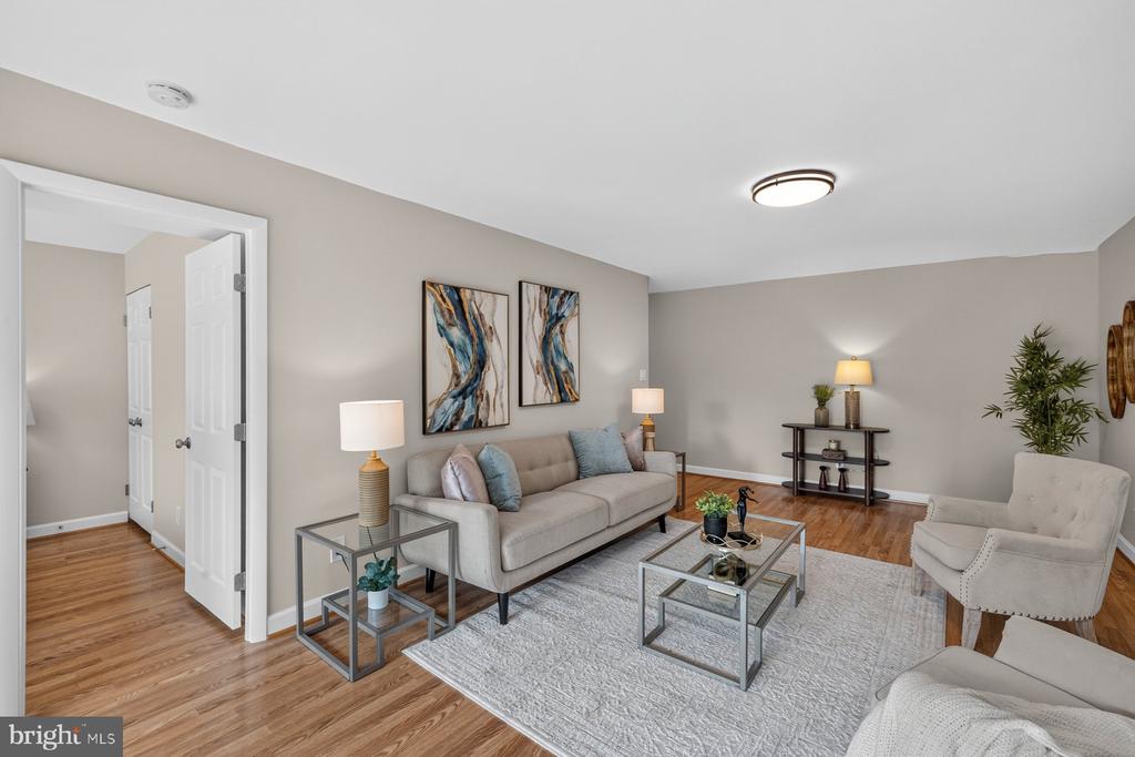 11415 COMMONWEALTH DRIVE Unit: 204