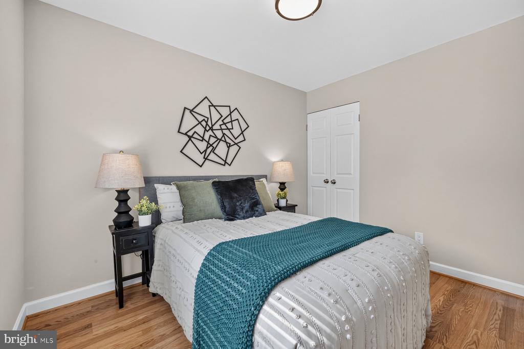 11415 COMMONWEALTH DRIVE Unit: 204