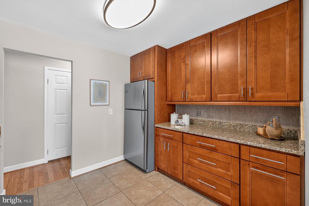 11415 COMMONWEALTH DRIVE Unit: 204