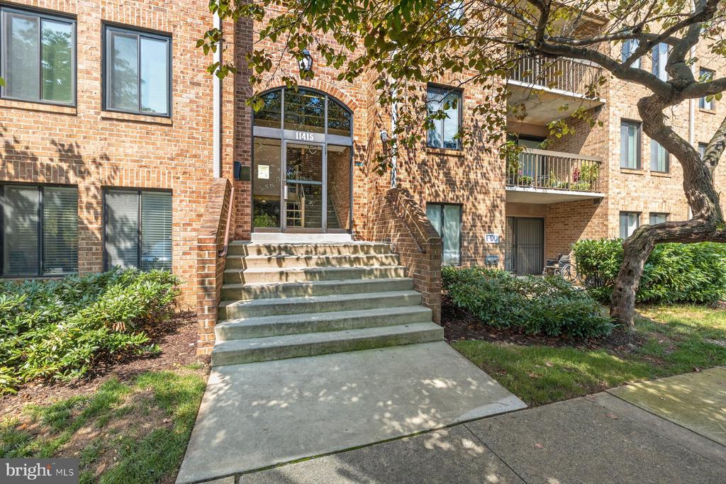 11415 COMMONWEALTH DRIVE Unit: 204