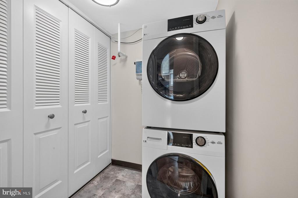 11415 COMMONWEALTH DRIVE Unit: 204