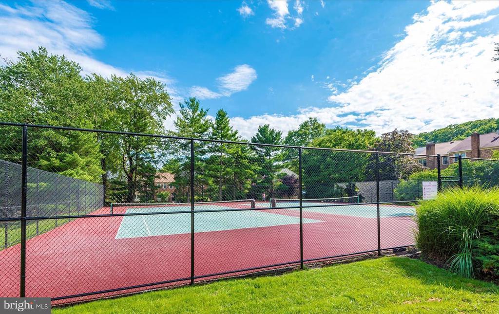 11415 COMMONWEALTH DRIVE Unit: 204