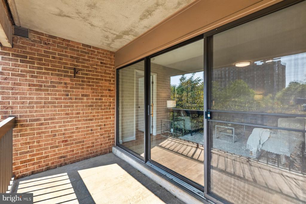 11415 COMMONWEALTH DRIVE Unit: 204