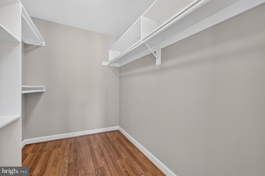 11415 COMMONWEALTH DRIVE Unit: 204
