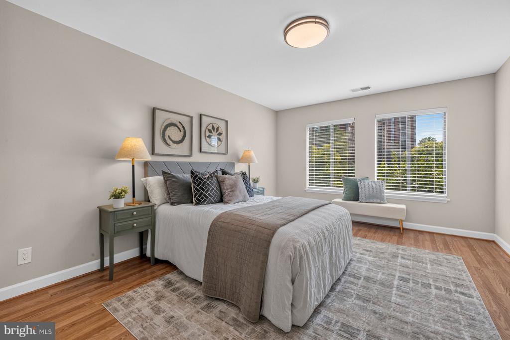 11415 COMMONWEALTH DRIVE Unit: 204