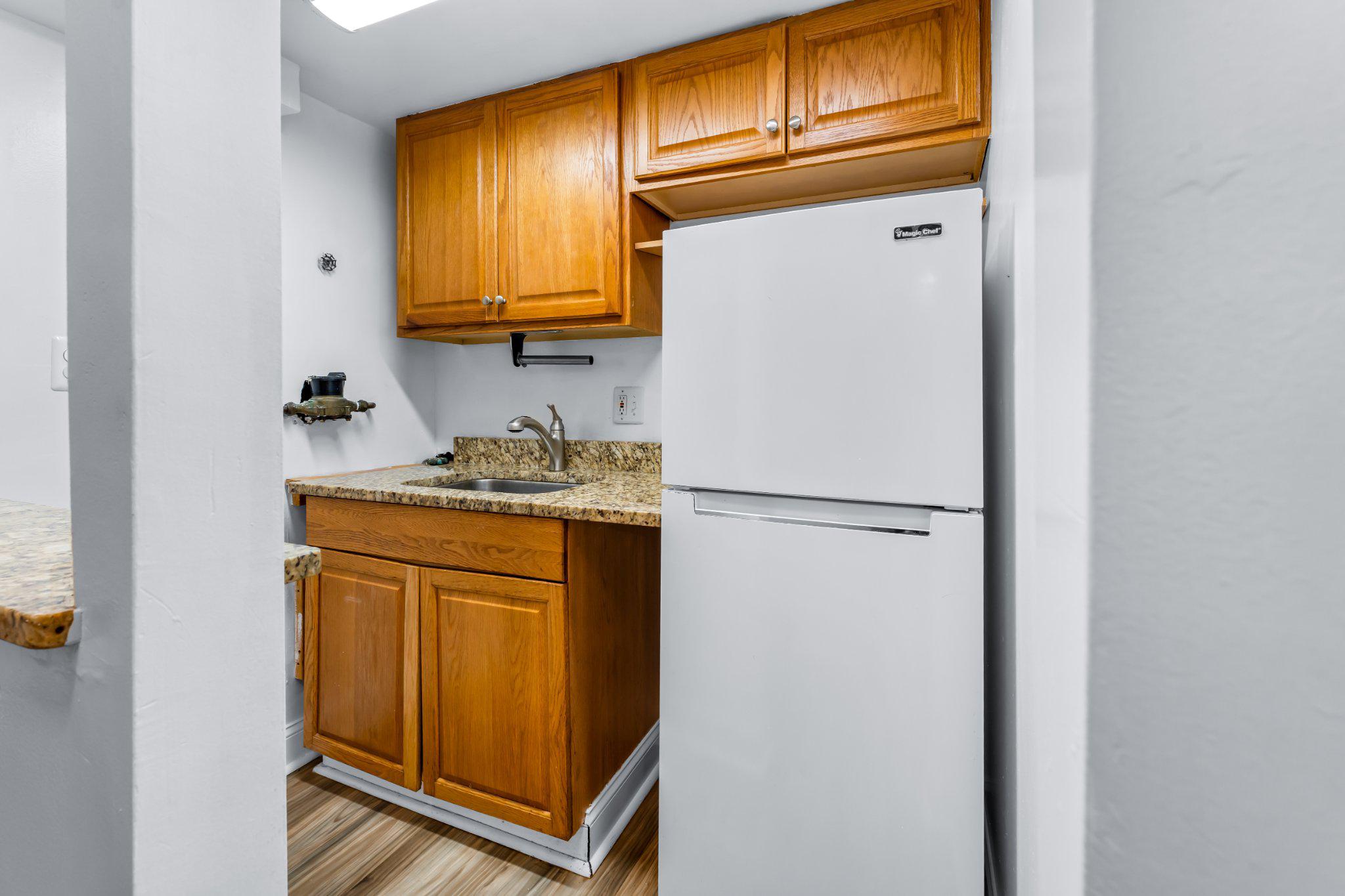 12033 EAGLEWOOD