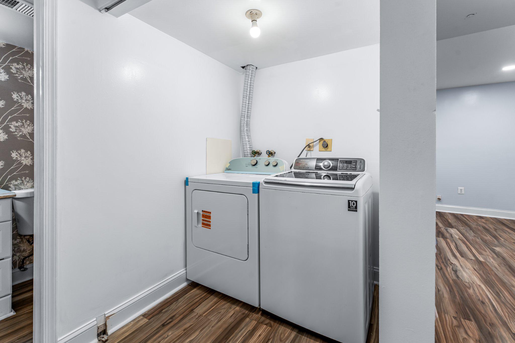 12033 EAGLEWOOD