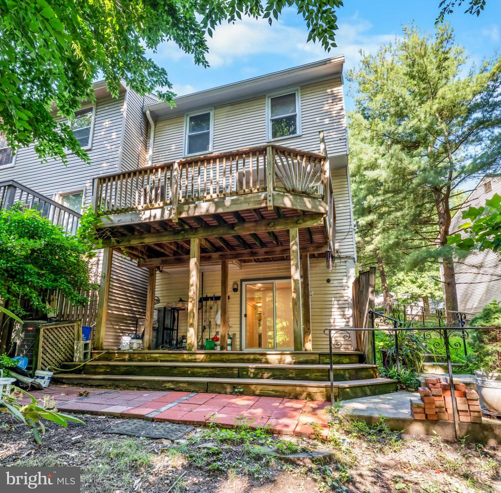 12033 EAGLEWOOD