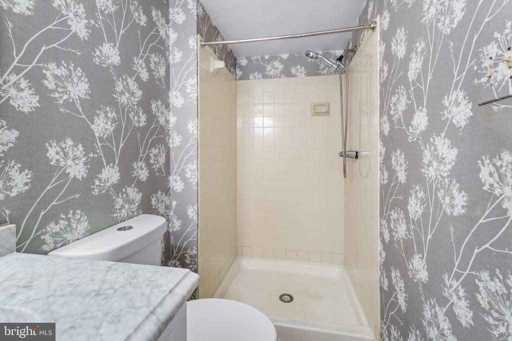 12033 EAGLEWOOD